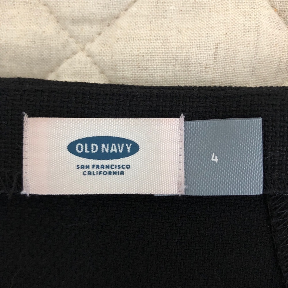 Black Flair Skirt Size 4 - Picture 6 of 7